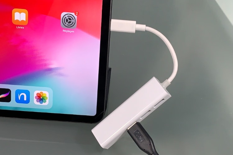 Câbles et adaptateur Apple iPad Pro 12.9 2018
