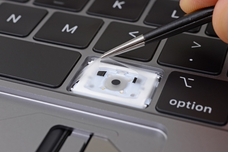 Comment remettre une touche de clavier d'ordinateur portable 2 ! 